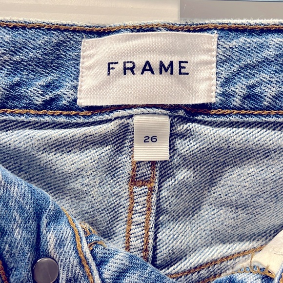 Frame Le Original Straight Leg Button Fly Jeans in San Diego Light Wash 26 Blue - Picture 7 of 10